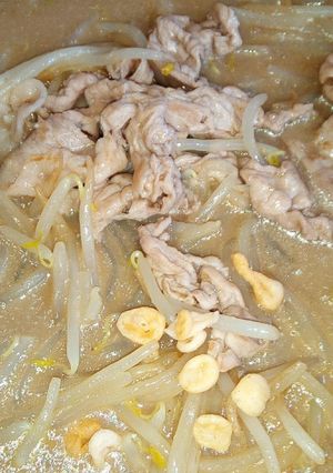 豚肉ともやしのごまダレ炒め物-レシピのメイン写真