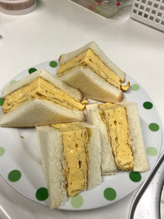 大きな玉子焼きサンド-レシピのメイン写真