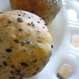 自家製酵母で作る黒ゴマたっぷりセサミパン
