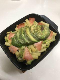 アボカドマカロニマヨチーズ焼き-レシピのメイン写真