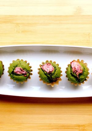抹茶のマフィン桜花つき-レシピのメイン写真