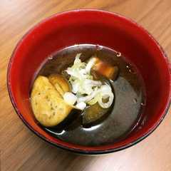 รูปของ 茄子の味噌汁にちょいかけごま油