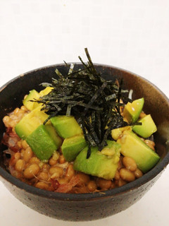 アボカド納豆丼☆新玉ねぎ入り☆-レシピのメイン写真