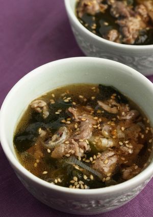 コク旨！牛肉とワカメの韓国風スープ-レシピのメイン写真