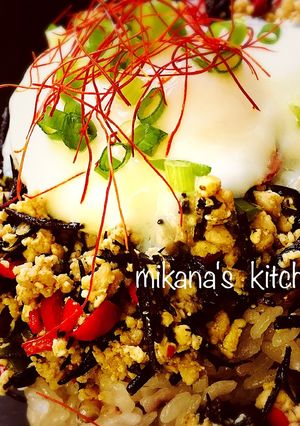 ひじき☆豆腐☆ひき肉のピリ辛そぼろ丼♪♪-レシピのメイン写真