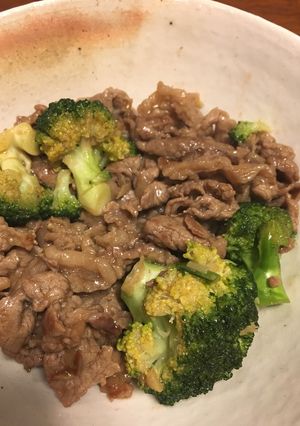 ブロッコリーと牛肉のオイスターソース炒め-レシピのメイン写真