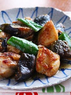 簡単♫鶏もも肉となすの味噌炒め-レシピのメイン写真