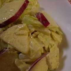 รูปของ キャベツと林檎のカレーサラダ