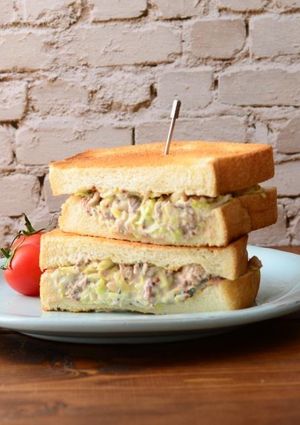 サバ缶とクリームチーズのホットサンド-レシピのメイン写真
