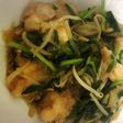 鶏肉とニラのオイスター炒め