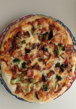 ふっくら豪華な満足ピザ-レシピのメイン写真