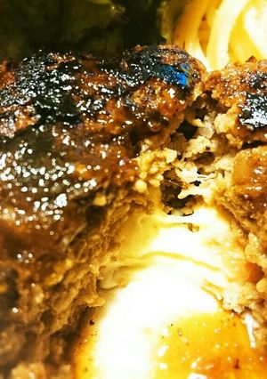 ふっくらジューシーチーズインハンバーグ-レシピのメイン写真