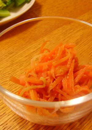 にんじんのノンオイル胡麻サラダ-レシピのメイン写真