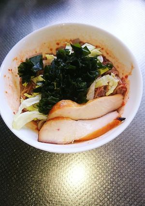 三陸わかめと鶏肉の燻製の冷麺-レシピのメイン写真