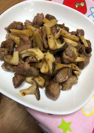 砂肝とエリンギのブラックペッパー炒め-レシピのメイン写真