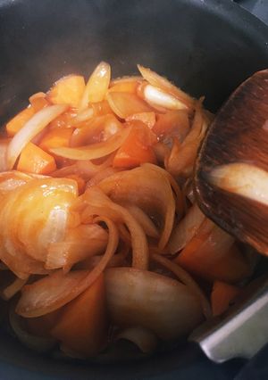 玉ねぎと人参のトマト煮物✨-レシピのメイン写真
