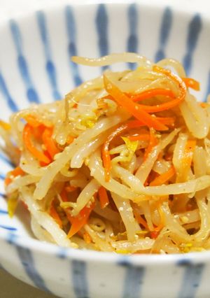もやしと人参のごま和え♪シャキシャキ食感-レシピのメイン写真