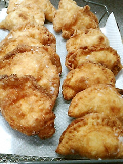 皮から作る揚げ餃子・母の味で不揃いです。-レシピのメイン写真