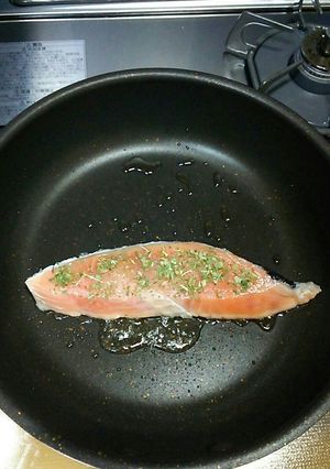 塩鮭のハーブ焼き-レシピのメイン写真