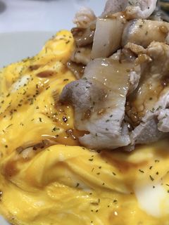 やきにくオムライス-レシピのメイン写真