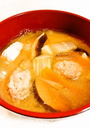 ほっこり♪鶏だんごの具沢山お味噌汁-レシピのメイン写真