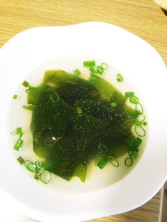 和風ダシで簡単ワカメスープ♪-レシピのメイン写真