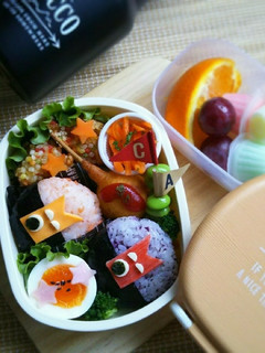 キャラ弁 2色の鯉のぼりおにぎり弁当-レシピのメイン写真