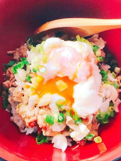 角煮リメイク。温泉卵のせネギ豚丼-レシピのメイン写真