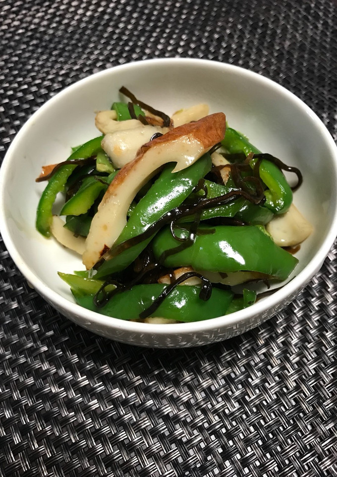 ピーマンとちくわの塩昆布炒め-レシピのメイン写真