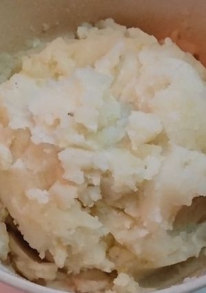 塩味なガーリックマッシュポテト-レシピのメイン写真