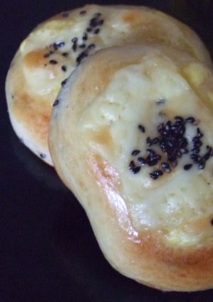 ゴマチーズパン-レシピのメイン写真