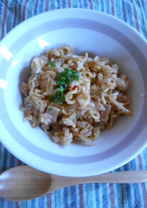 辛ラーメンアレンジ！DEそばめし風-レシピのメイン写真