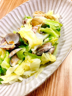 アサリとキャベツのバター蒸し-レシピのメイン写真