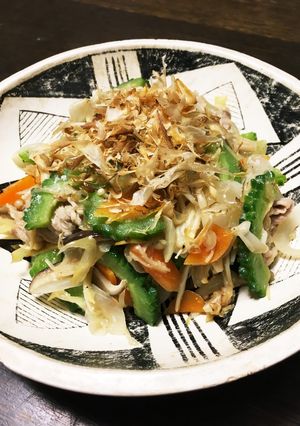 豆腐買い忘れてゴーヤ野菜炒めに!塩麹入り-レシピのメイン写真
