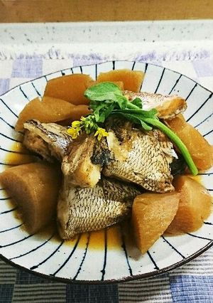 鯛あらと大根煮込-レシピのメイン写真