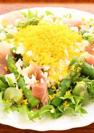 春の彩り♪アスパラとそら豆のミモザサラダ-レシピのメイン写真