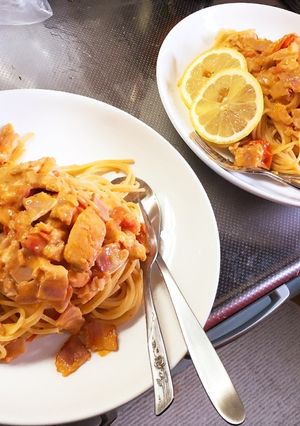 サーモンとトマトのレモンクリームパスタ-レシピのメイン写真