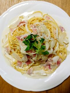 新玉ねぎとベーコンのクリームパスタ-レシピのメイン写真