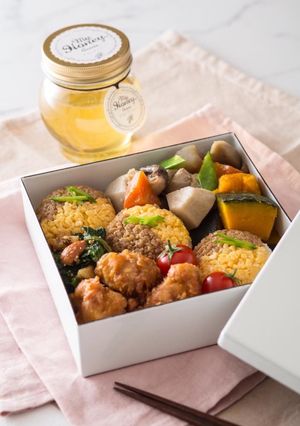 MYHONEY×アカシアハニー×鶏そぼろ-レシピのメイン写真