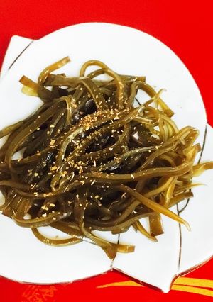 市販の梅昆布茶で味付けする塩昆布山椒風味-レシピのメイン写真