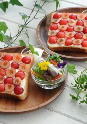 ☆さくらんぼのクリームチーズパン☆-レシピのメイン写真