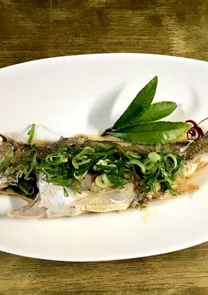 晩春はシログチ（イシモチ）のごま油焼-レシピのメイン写真
