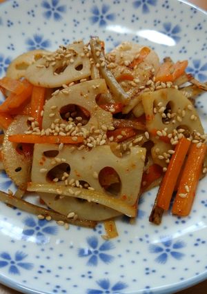 お弁当簡単ピリ辛！れんこんきんぴらごぼう-レシピのメイン写真