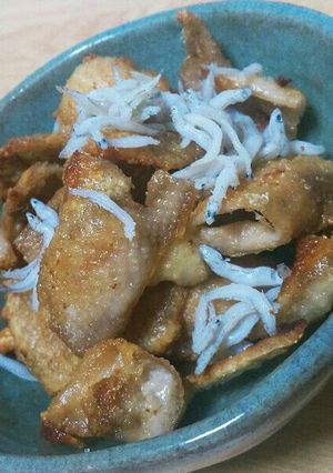 鶏皮としらすのせ-レシピのメイン写真