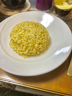 玉ねぎと卵のみ!チャーハン-レシピのメイン写真