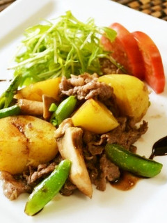 新じゃがと牛肉のバルサミコソース炒め♪-レシピのメイン写真