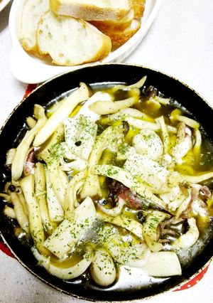 意外に簡単コウイカのアヒージョ美味っ！-レシピのメイン写真