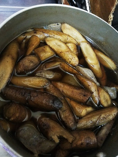 簡単!ゴボウと蒟蒻の煮物-レシピのメイン写真