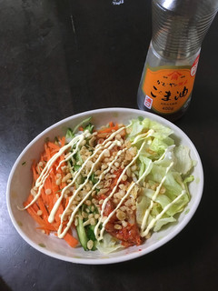 ごま油香る、簡単キムチサラダうどん-レシピのメイン写真