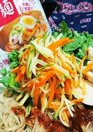 ビビン冷麺 生じゃがサラ.生春菊添え-レシピのメイン写真
